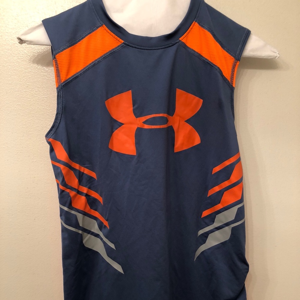 UNDER ARMOR sleeveless